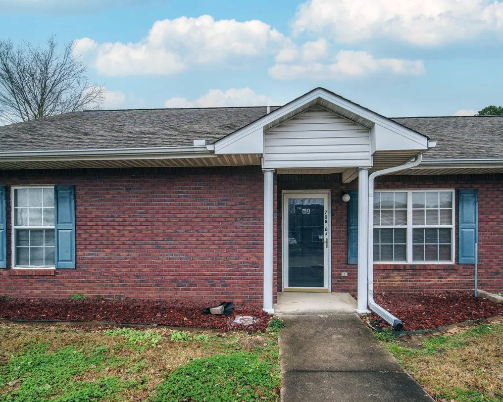 Midway Manor Apartments, Hartselle